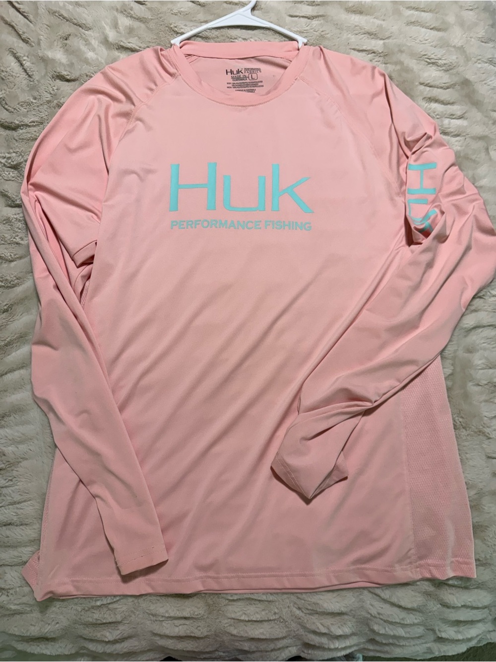 Huk Long-Sleeve Performance Shirt in Light Pink with Teal Logo Large